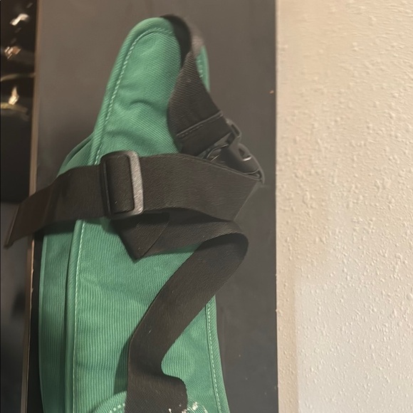 Oakley Green Men's Waist Bag - Picture 3 of 3